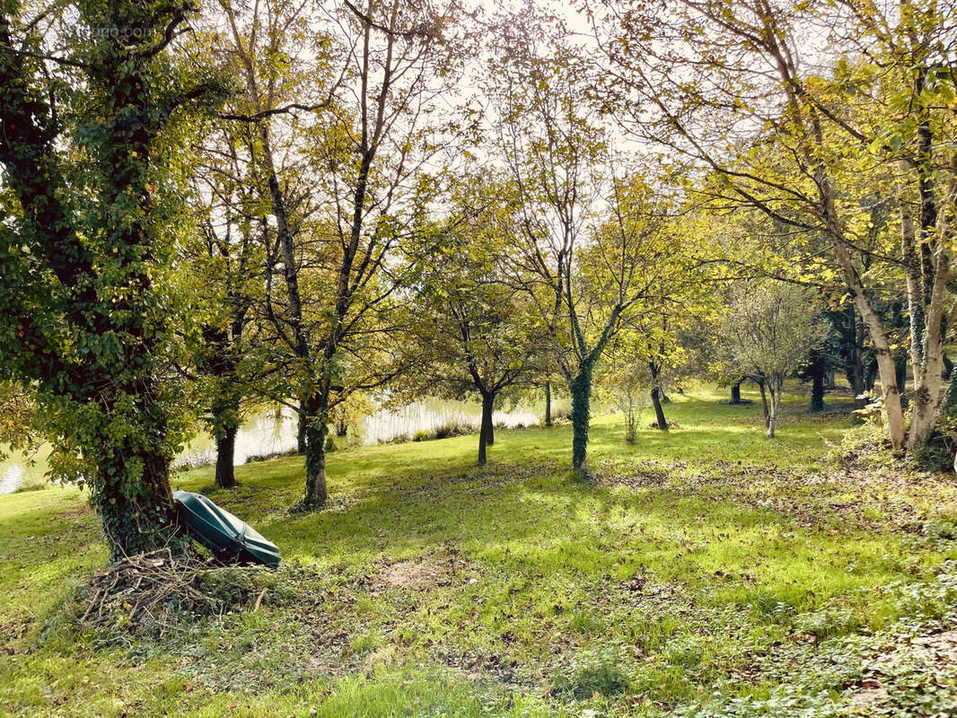 Maison à LE VIGEANT