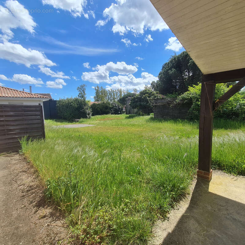 Maison à SAINT-JULIEN-EN-BORN