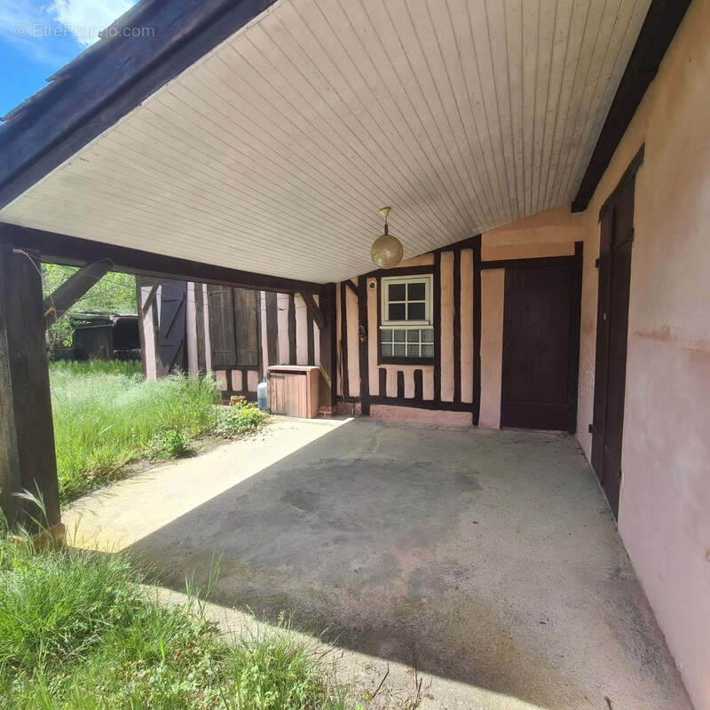 Maison à SAINT-JULIEN-EN-BORN