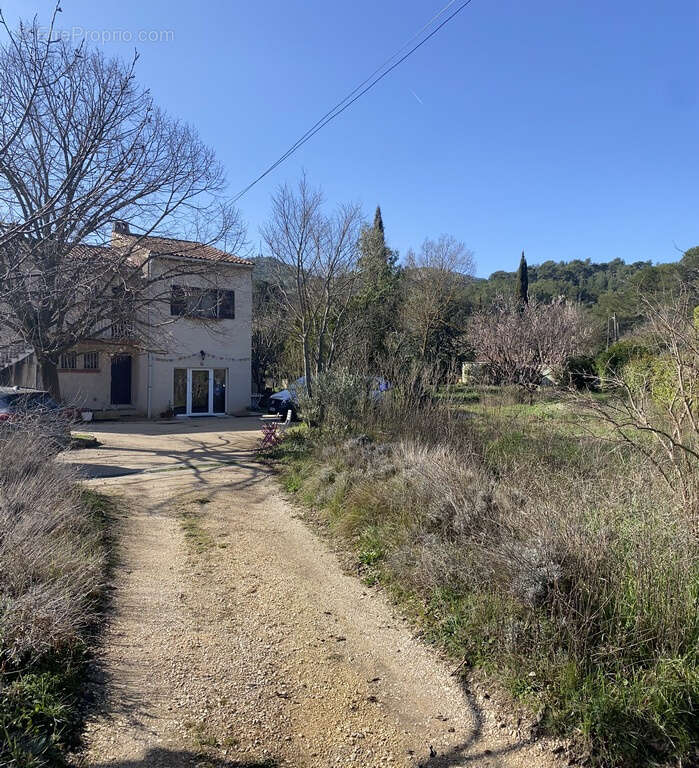 Maison à LA DESTROUSSE