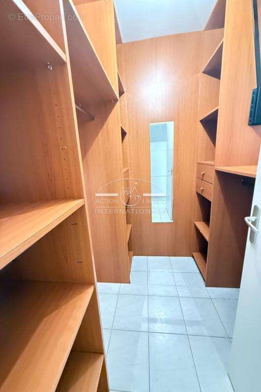 Appartement à SAINT-MARTIN-DE-CRAU