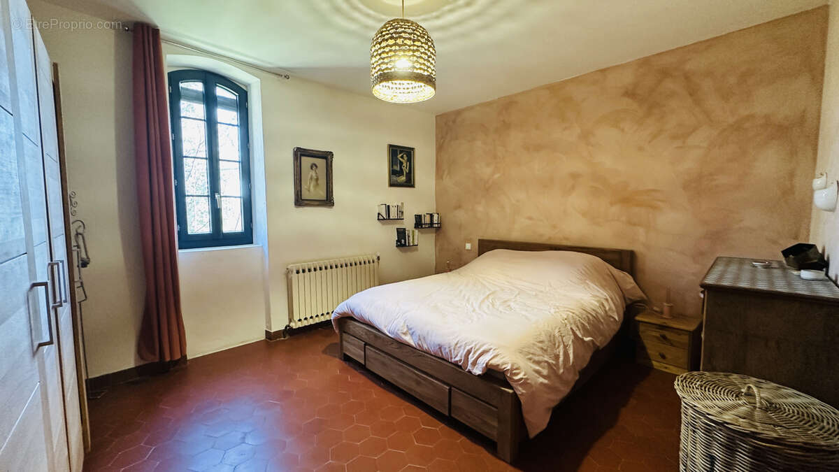 Maison à SAINT-ANDRE-DE-CRUZIERES