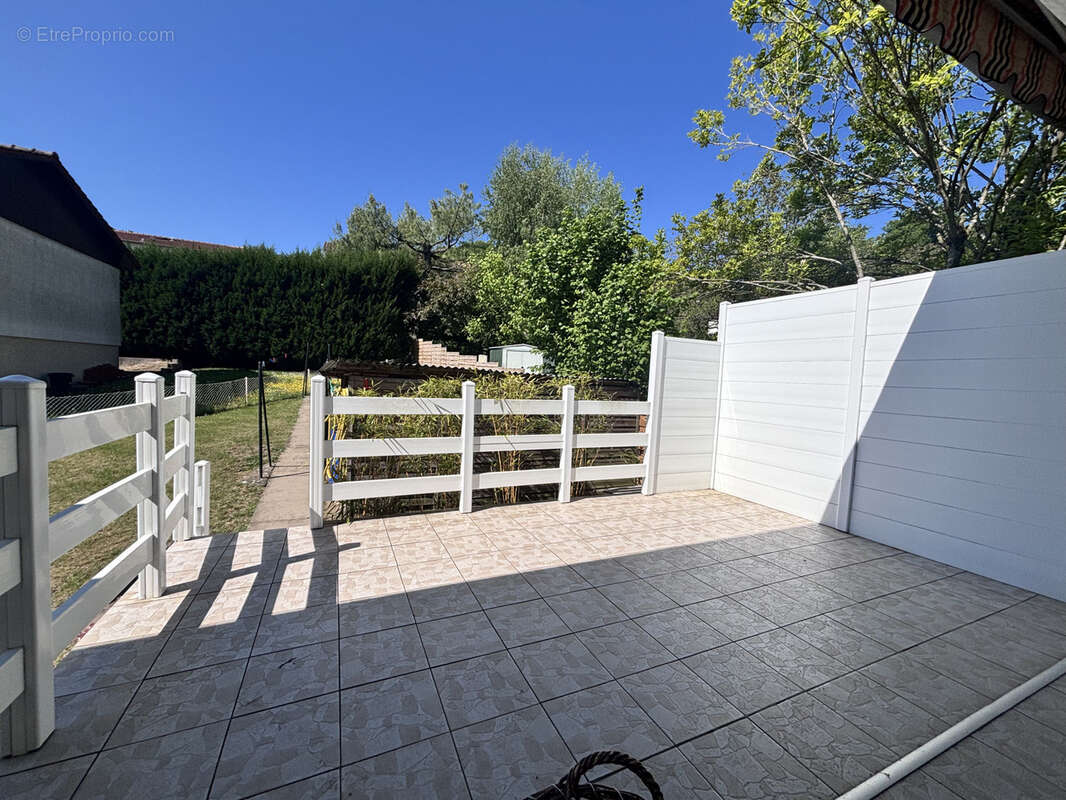 Maison à CHATEL-SAINT-GERMAIN