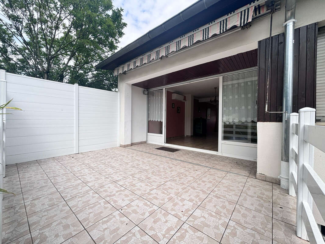 Maison à CHATEL-SAINT-GERMAIN