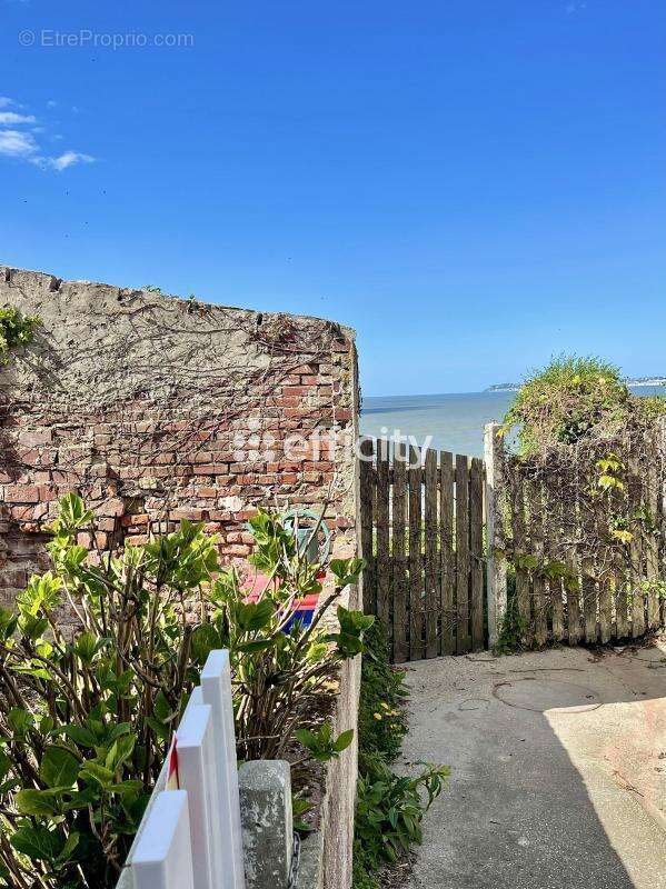 Maison à VILLERVILLE