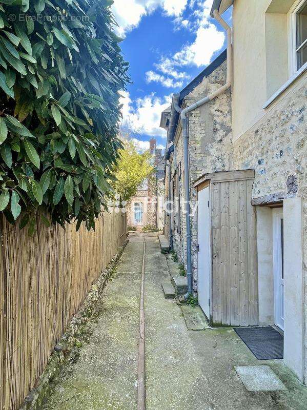 Maison à VILLERVILLE