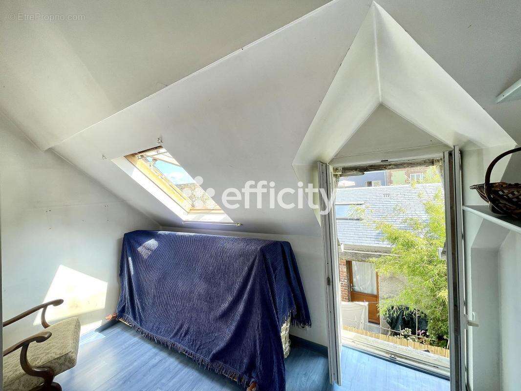 Maison à VILLERVILLE