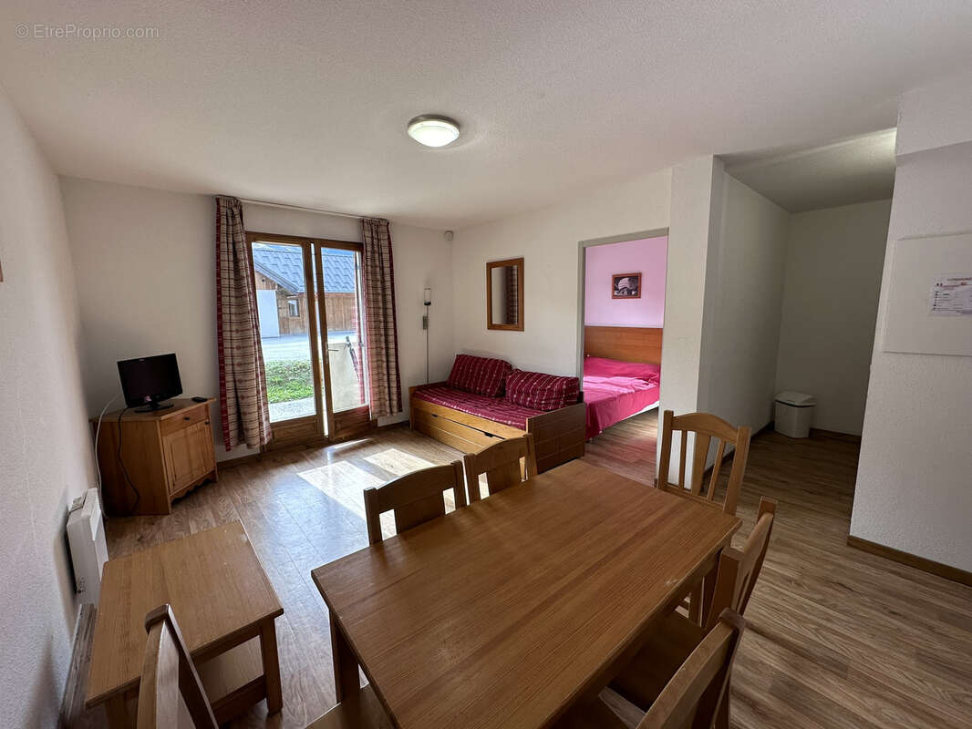 Appartement à ALBIEZ-MONTROND