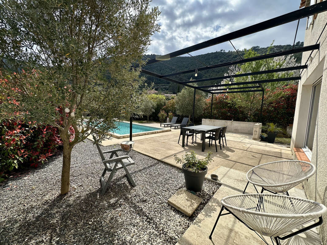 Maison à SOLLIES-TOUCAS