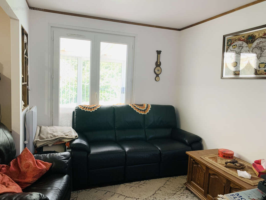 Maison à BAZOCHES-SUR-LE-BETZ