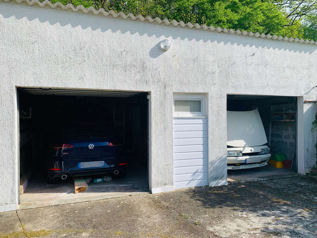 Maison à BAZOCHES-SUR-LE-BETZ