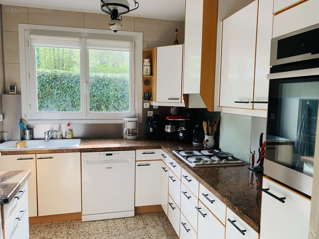 Maison à BAZOCHES-SUR-LE-BETZ