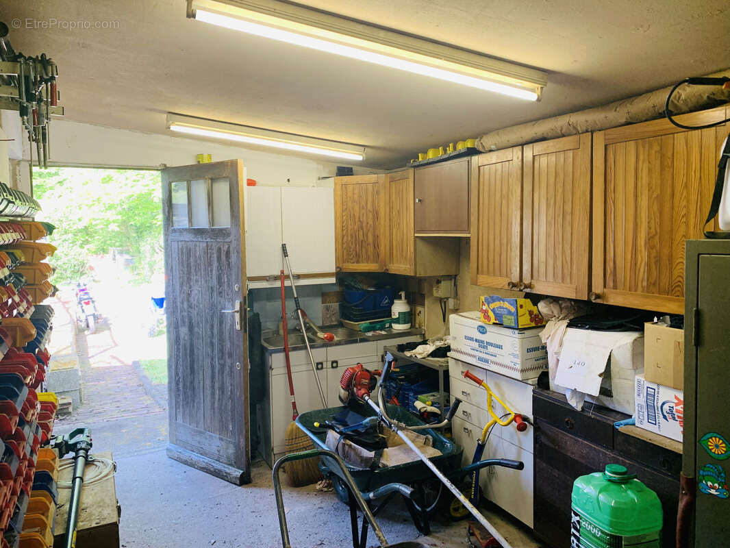 Maison à BAZOCHES-SUR-LE-BETZ