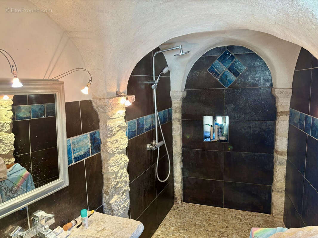 Maison à ROCHEFORT-EN-VALDAINE