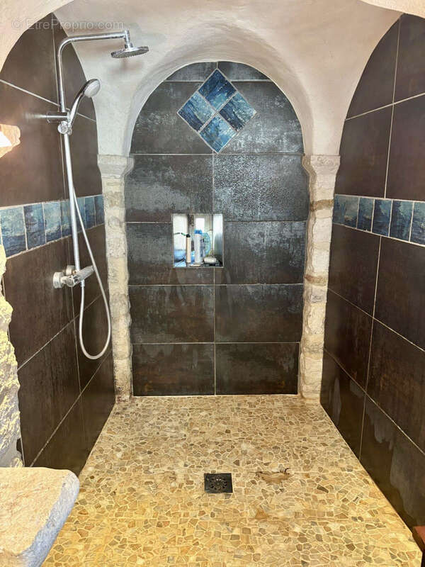 Maison à ROCHEFORT-EN-VALDAINE