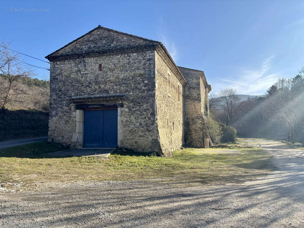 Maison à ROCHEFORT-EN-VALDAINE