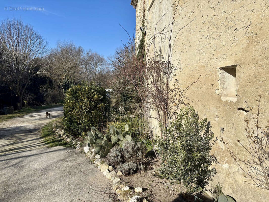 Maison à ROCHEFORT-EN-VALDAINE