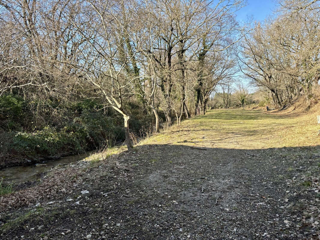 Maison à ROCHEFORT-EN-VALDAINE
