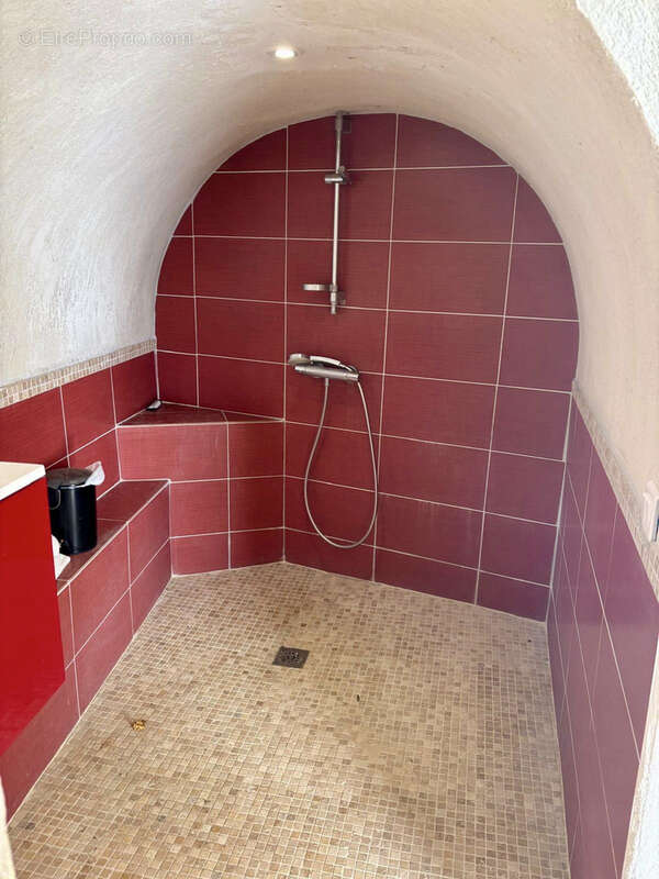 Maison à ROCHEFORT-EN-VALDAINE