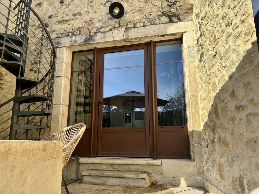 Maison à ROCHEFORT-EN-VALDAINE