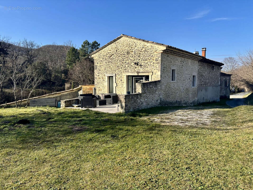 Maison à ROCHEFORT-EN-VALDAINE
