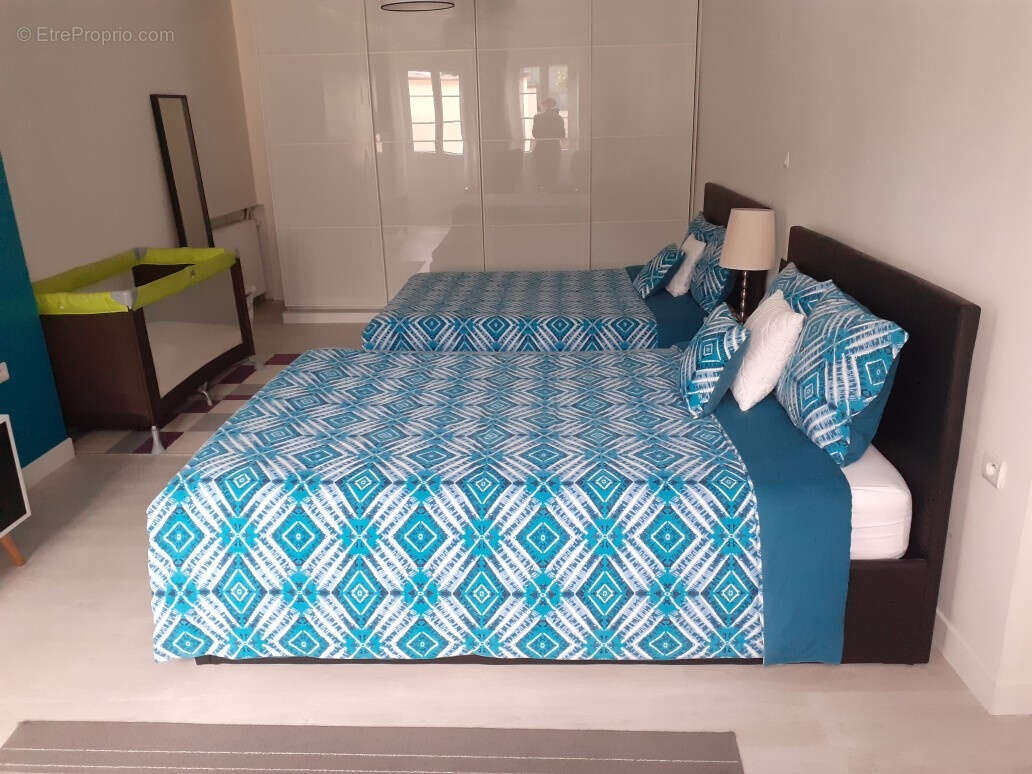 Maison à NEUVILLE-SUR-VANNES