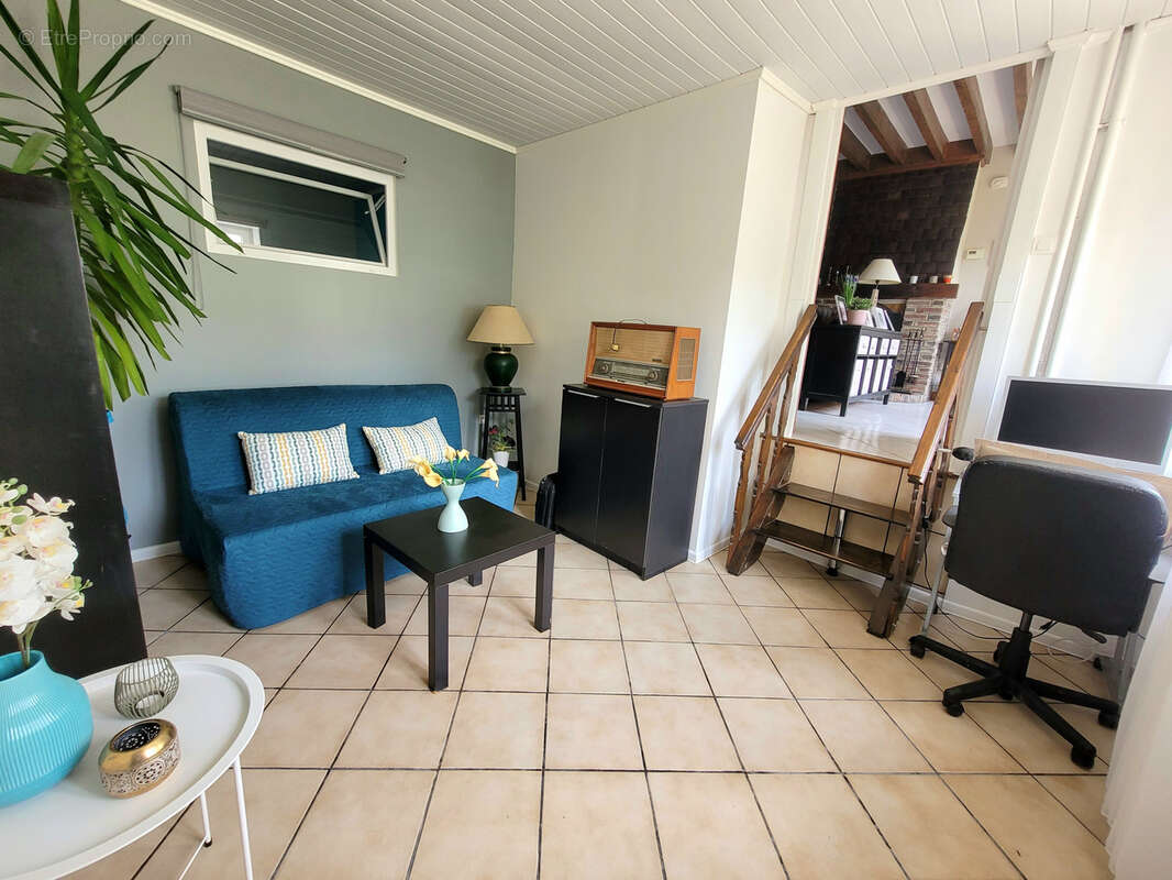 Maison à NEUVILLE-SUR-VANNES