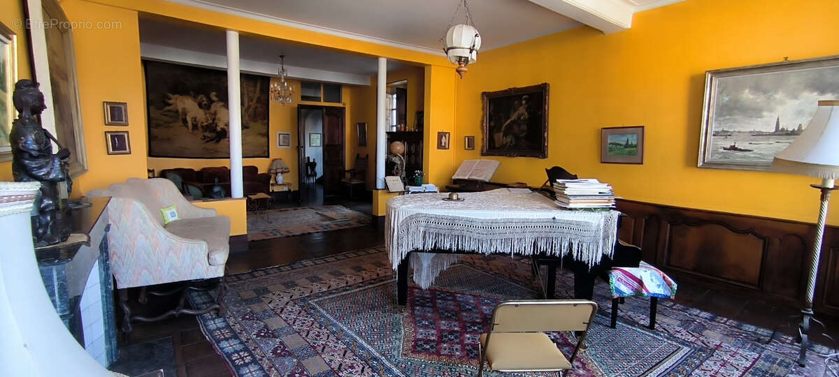 Maison à OLORON-SAINTE-MARIE