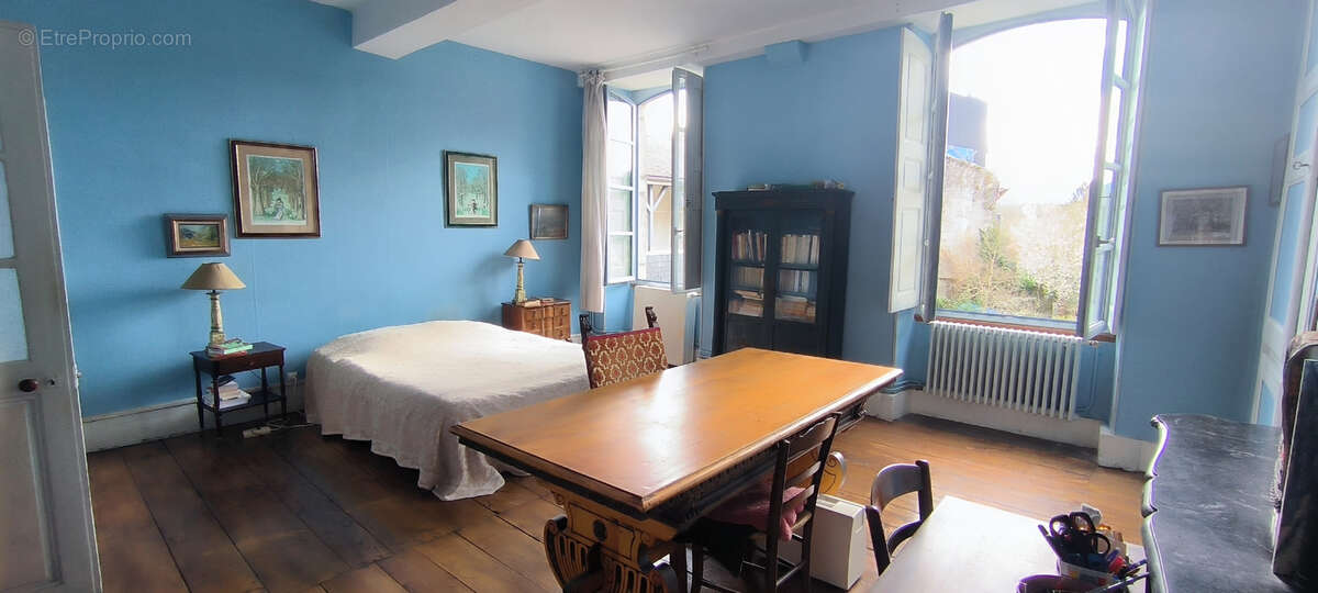 Maison à OLORON-SAINTE-MARIE