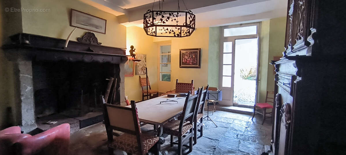 Maison à OLORON-SAINTE-MARIE