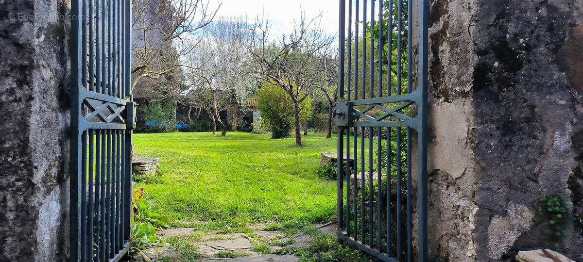 Maison à OLORON-SAINTE-MARIE