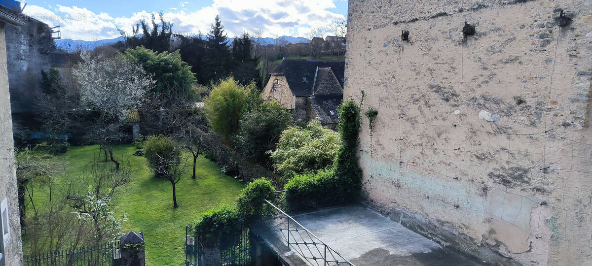 Maison à OLORON-SAINTE-MARIE