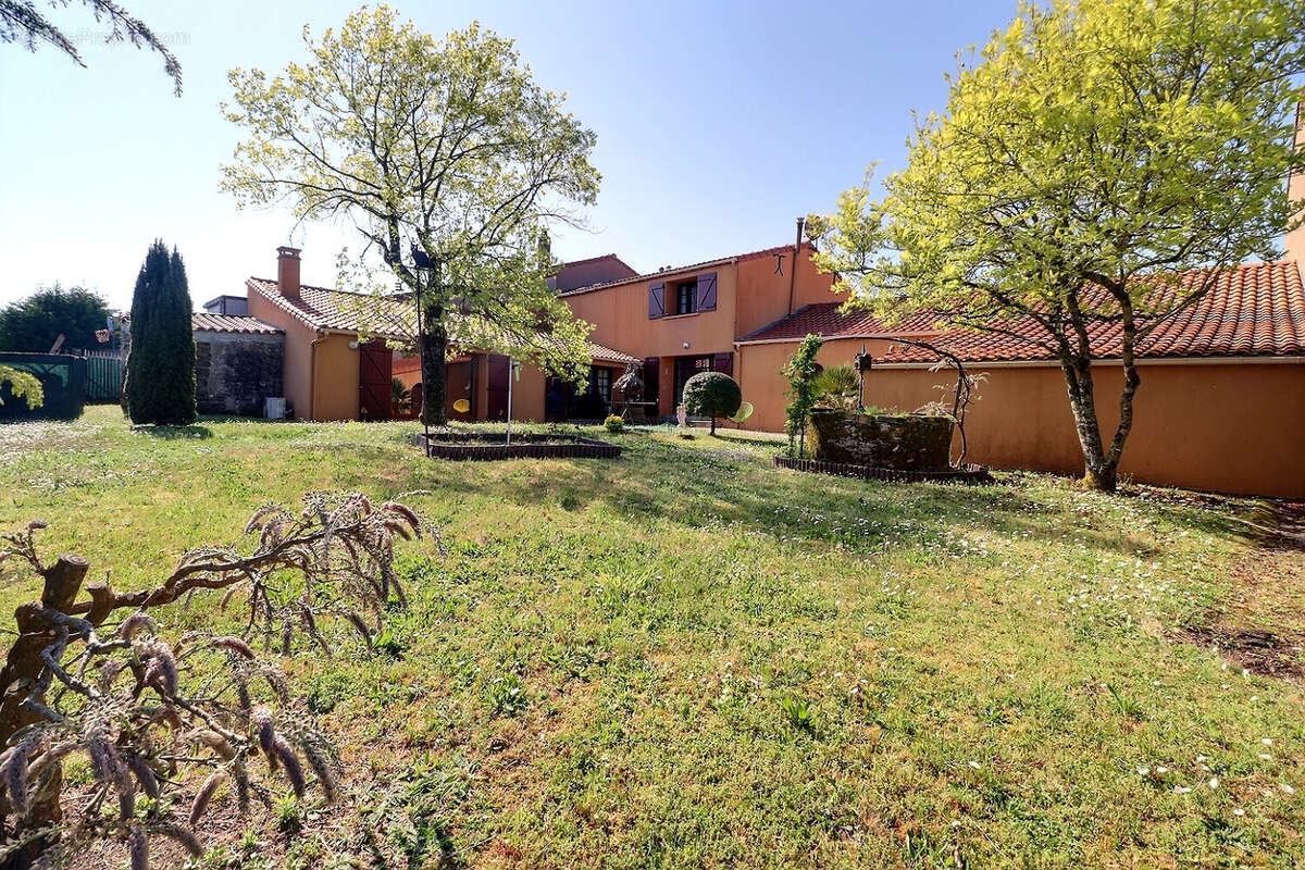 Maison à LA HAIE-FOUASSIERE