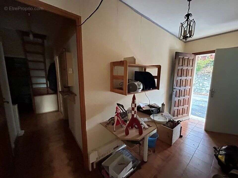 Appartement à GREOUX-LES-BAINS
