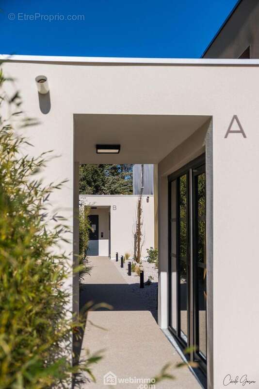 Accès Bâtiment A - Appartement à CASTELNAU-LE-LEZ