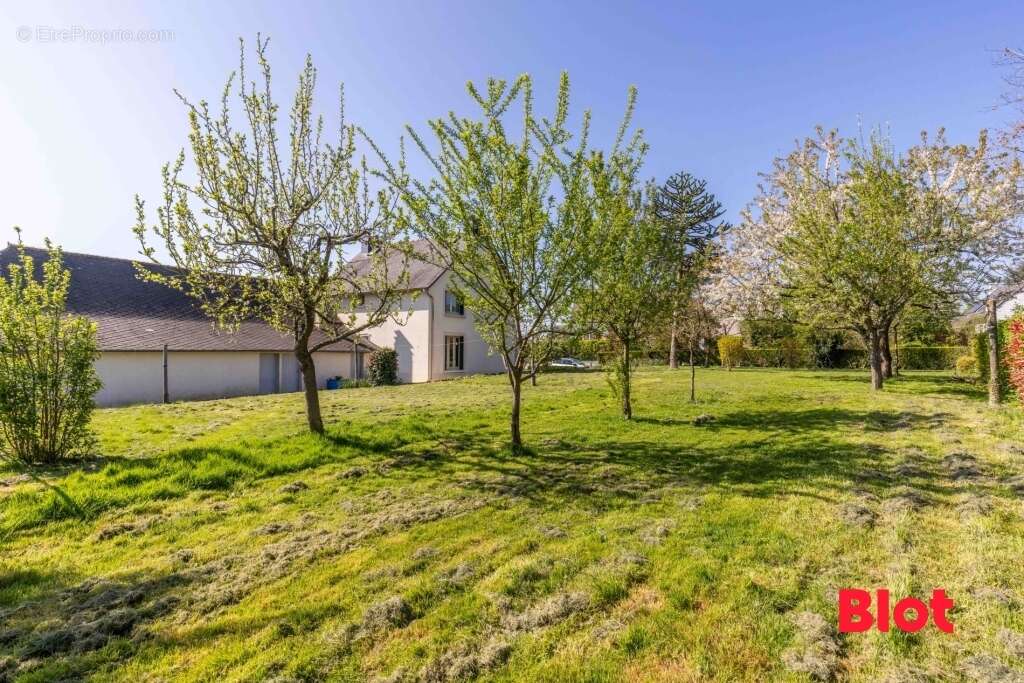 Maison à THORIGNE-FOUILLARD