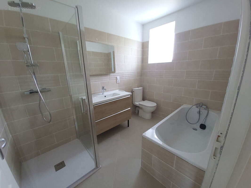 Maison à TONNAY-CHARENTE