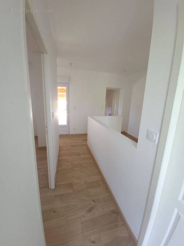 Maison à TONNAY-CHARENTE