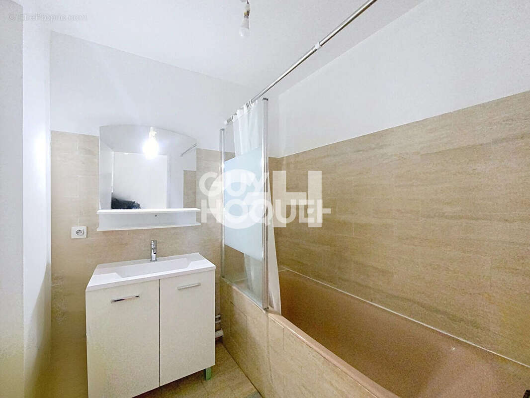 Appartement à PARIS-20E