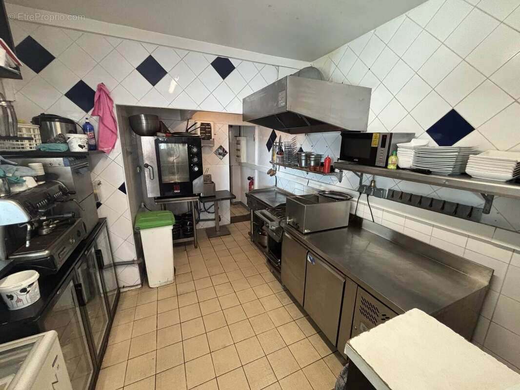 Commerce à NARBONNE