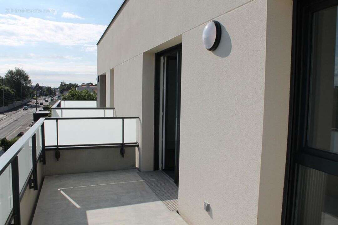 Appartement à MONDEVILLE