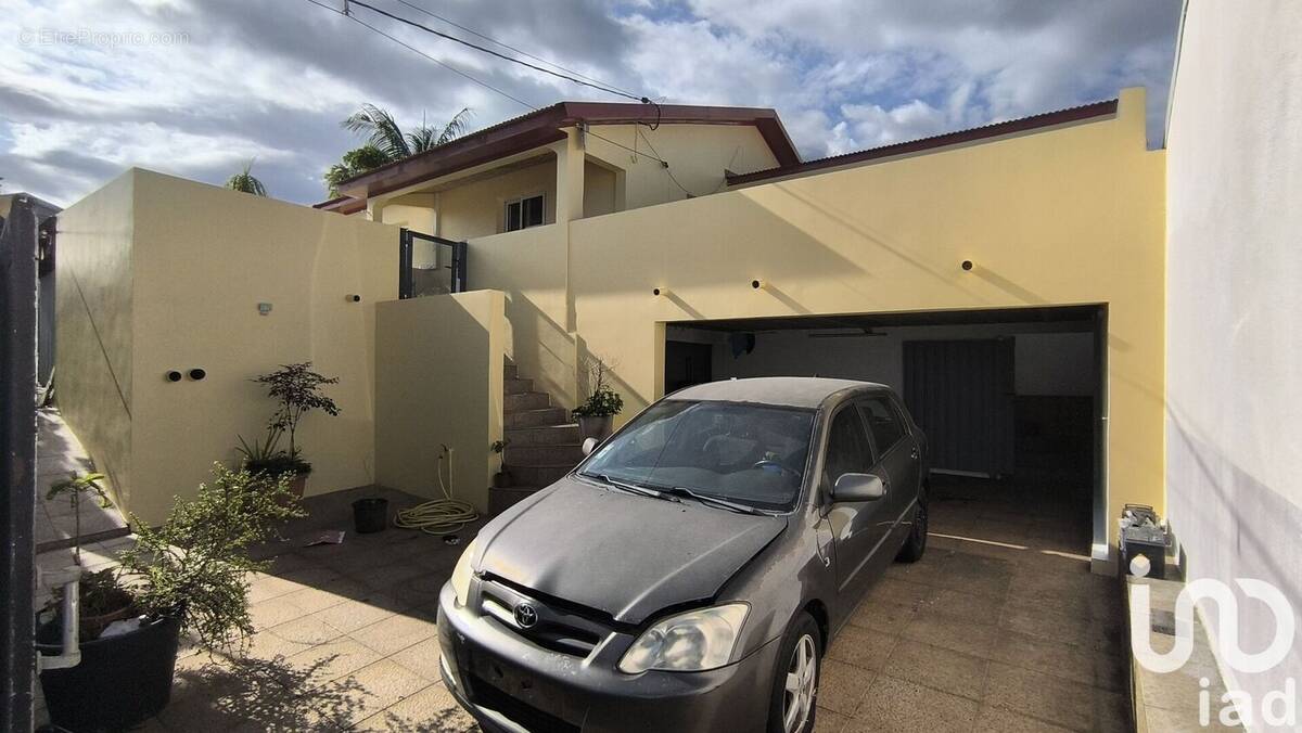 Photo 1 - Maison à SAINT-JOSEPH