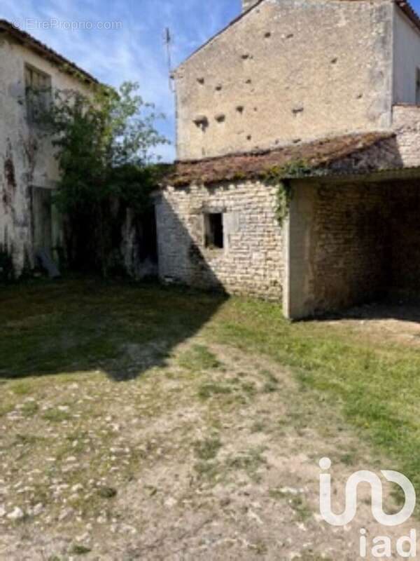 Photo 3 - Maison à SAINT-JEAN-D&#039;ANGELY