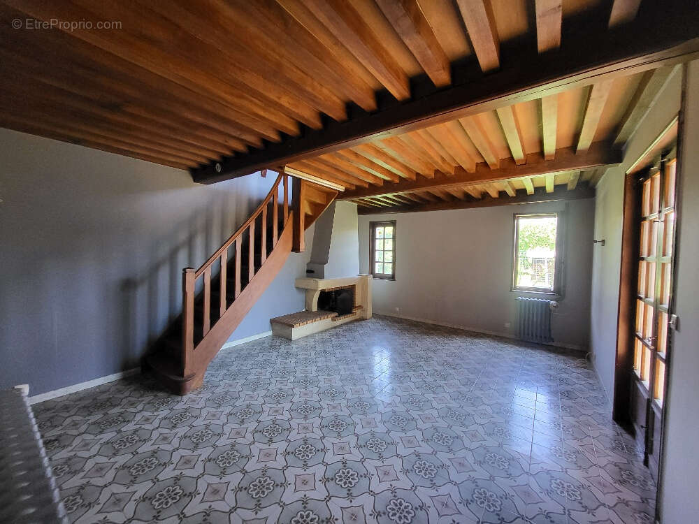 Maison à PONT-DE-VEYLE