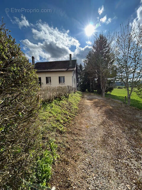 Maison à IS-EN-BASSIGNY