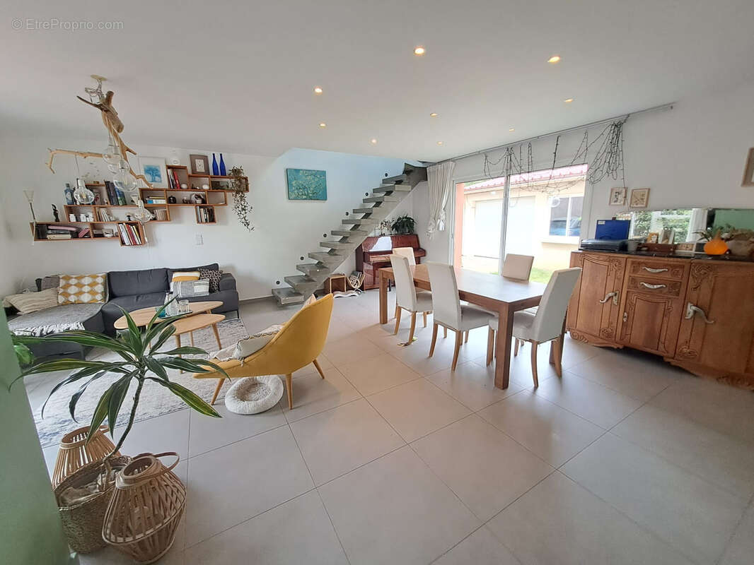 Maison à CHAMPIGNY-SUR-MARNE