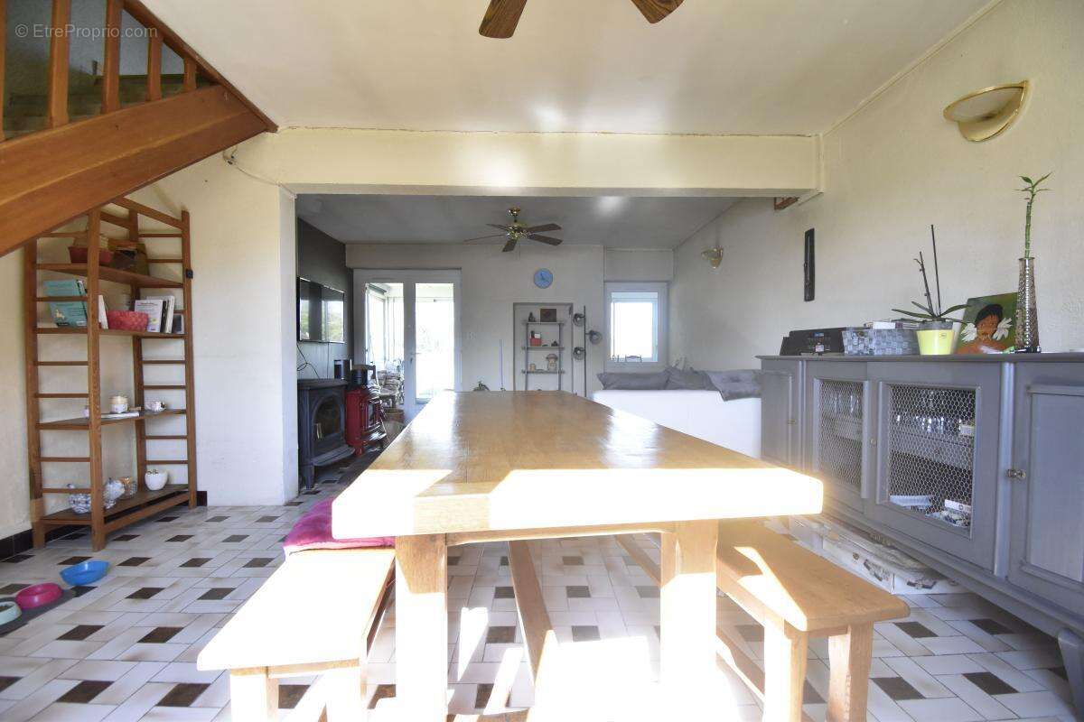 Maison à SUILLY-LA-TOUR