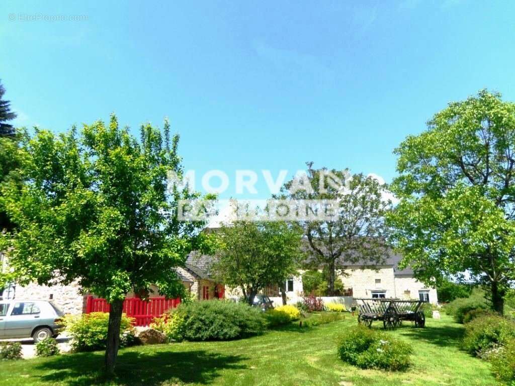 Maison à SAINT-SAULGE