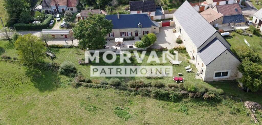 Maison à SAINT-SAULGE