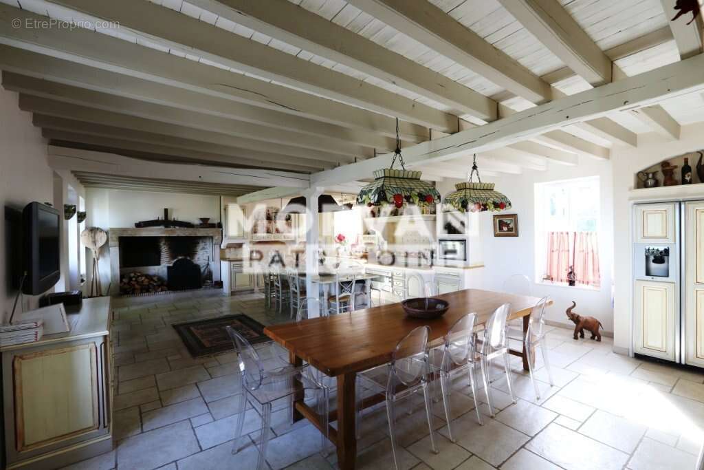 Maison à SAINT-SAULGE